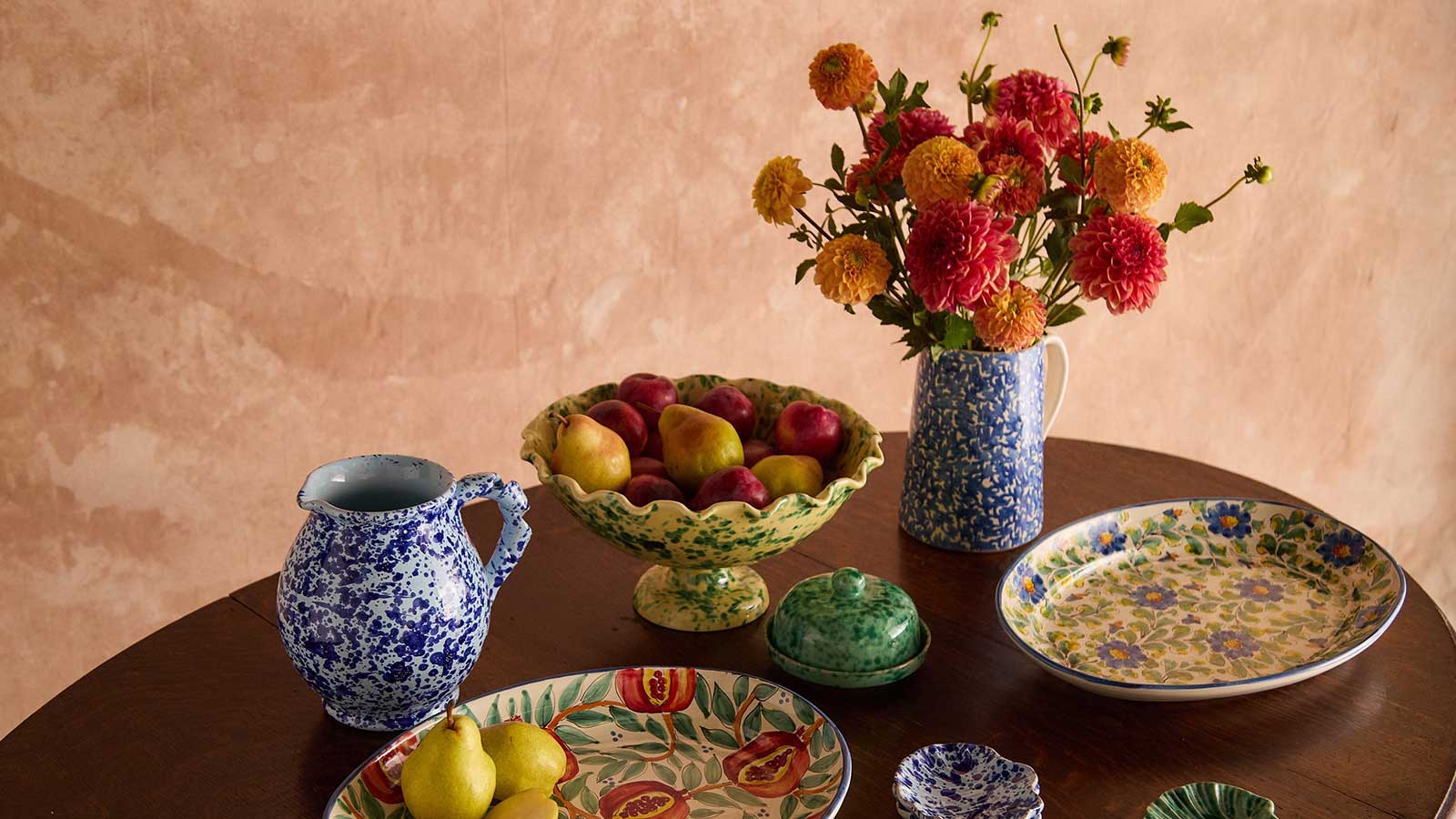 Mochaware Cachepot Persimmon on Table
