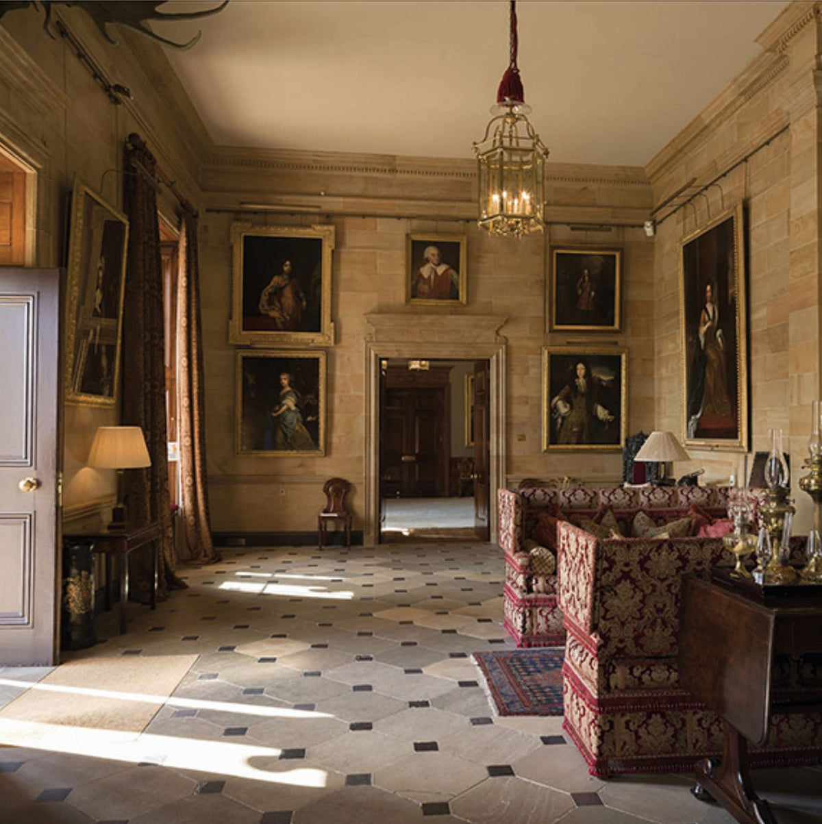 Inside the Country Houses of Britain & Ireland by: Alec Cobbe