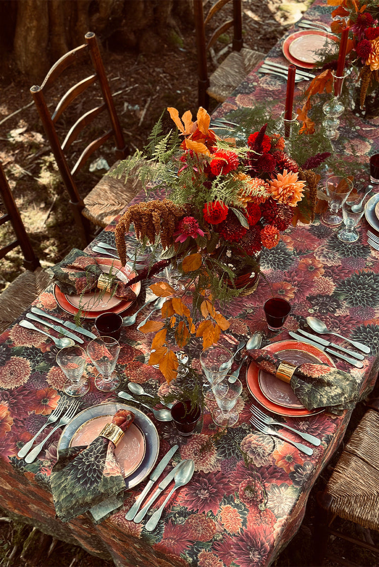 Summerill & Bishop Dahlia Linen Tablecloth, Red & Purple