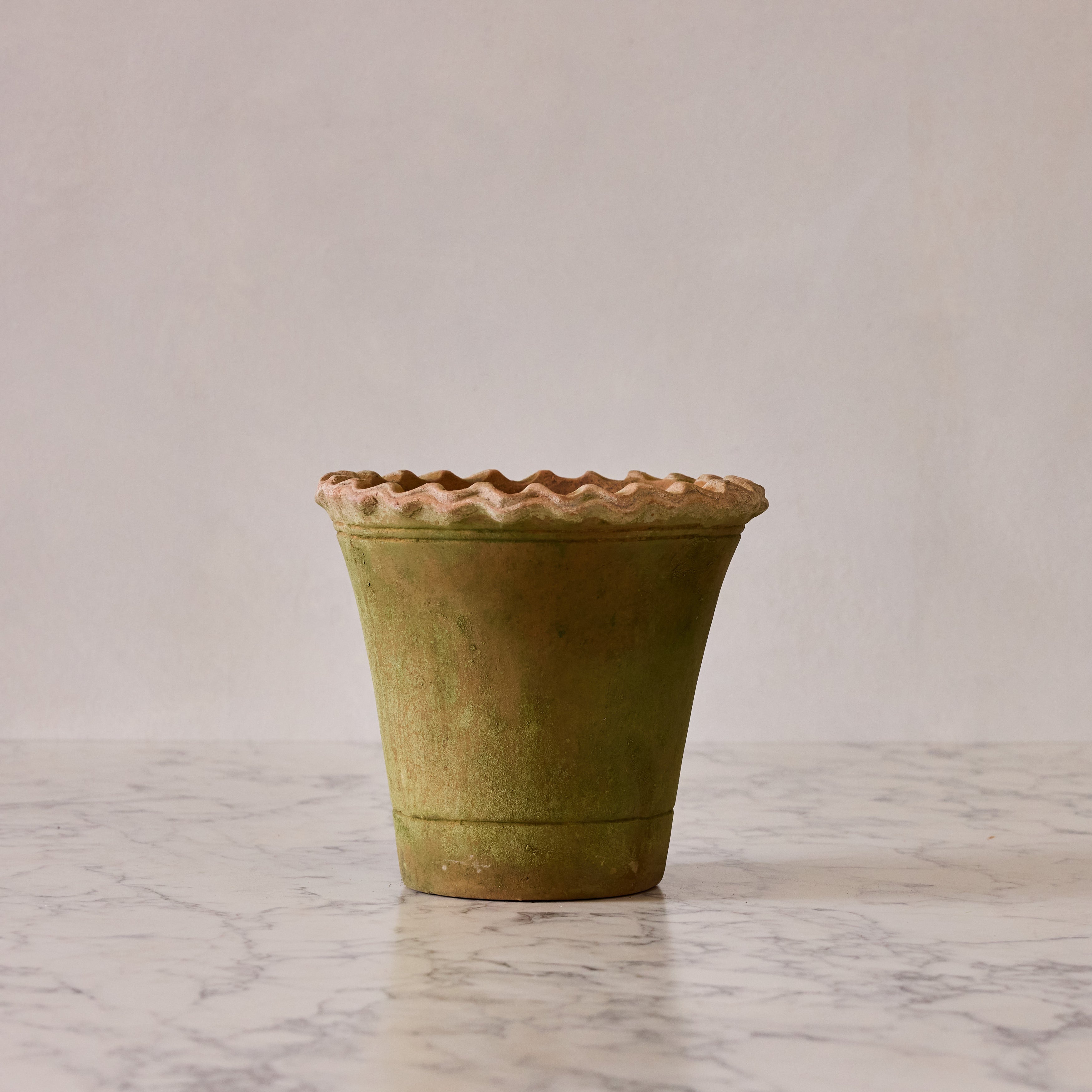 Large Nursery Pie Crust Terracotta Planter