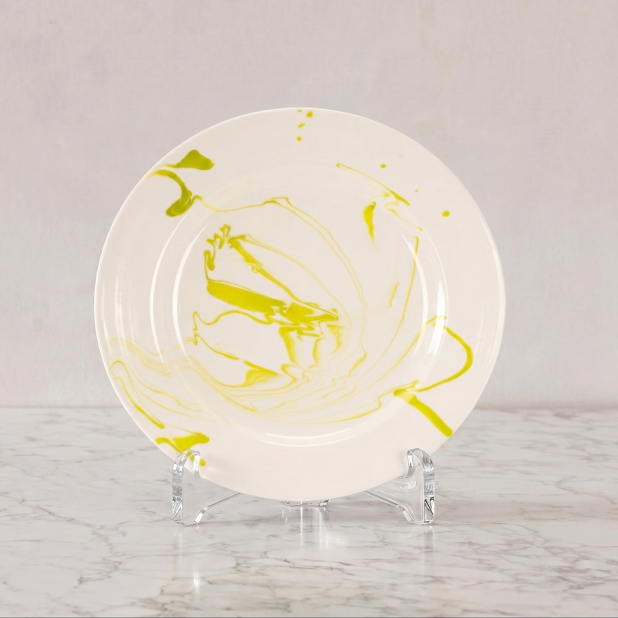Christopher Spitzmiller Marble Dinner Plate, Lime Green