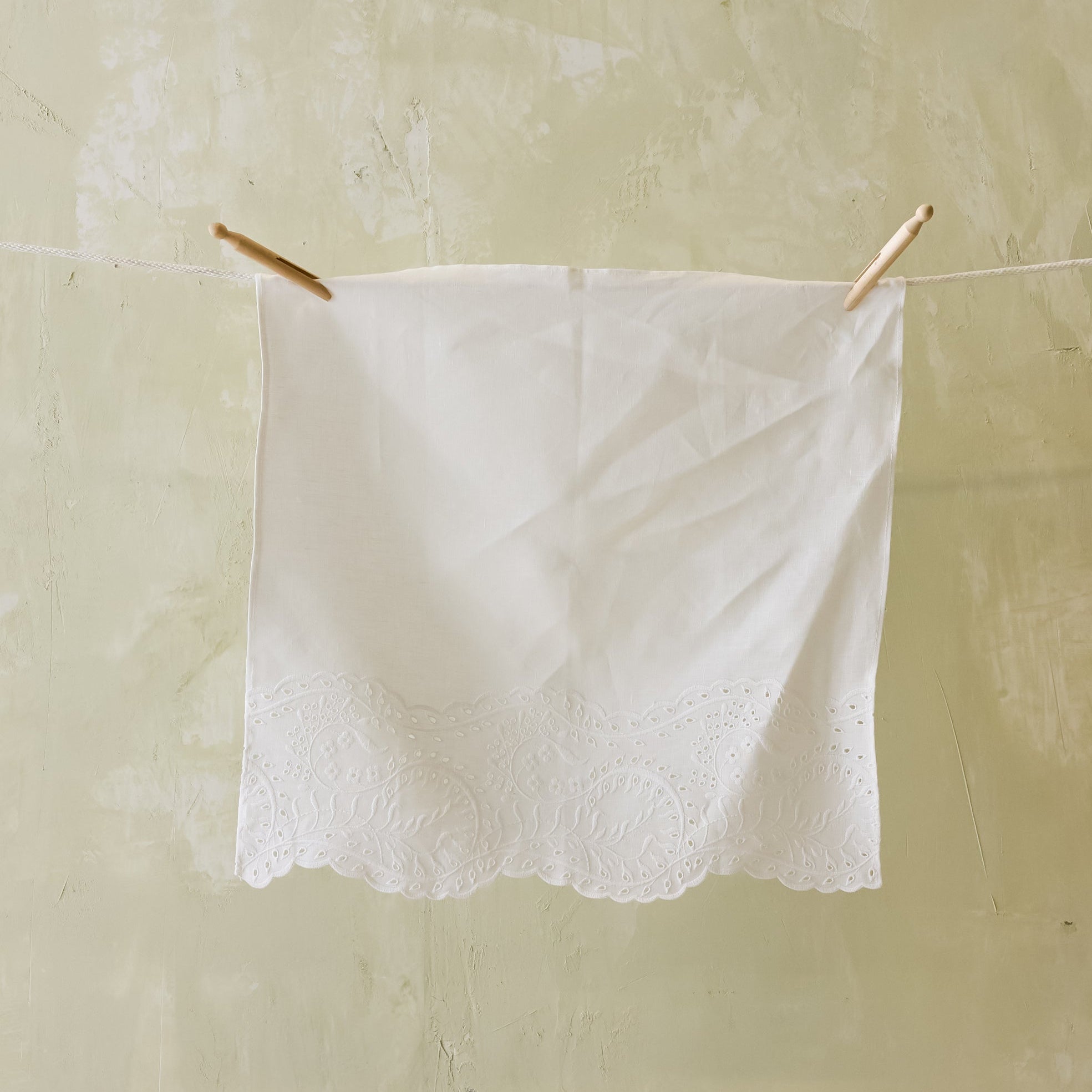 Summerill & Bishop Broderie Anglaise Linen Napkin