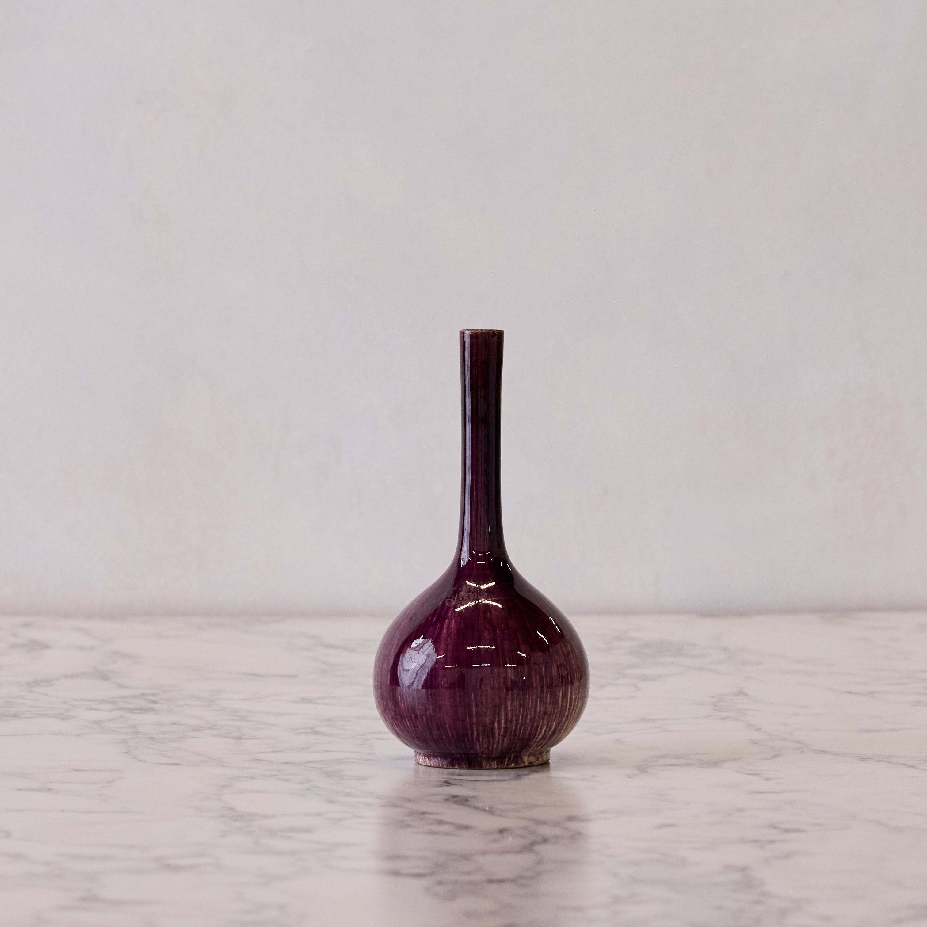 19th century Japanese Awaji Vase in Aubergine