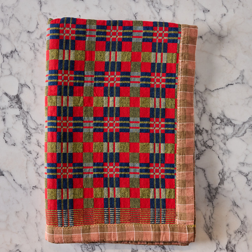 Cotton Jacquard Blanket in Strawberry Sunset Lapis