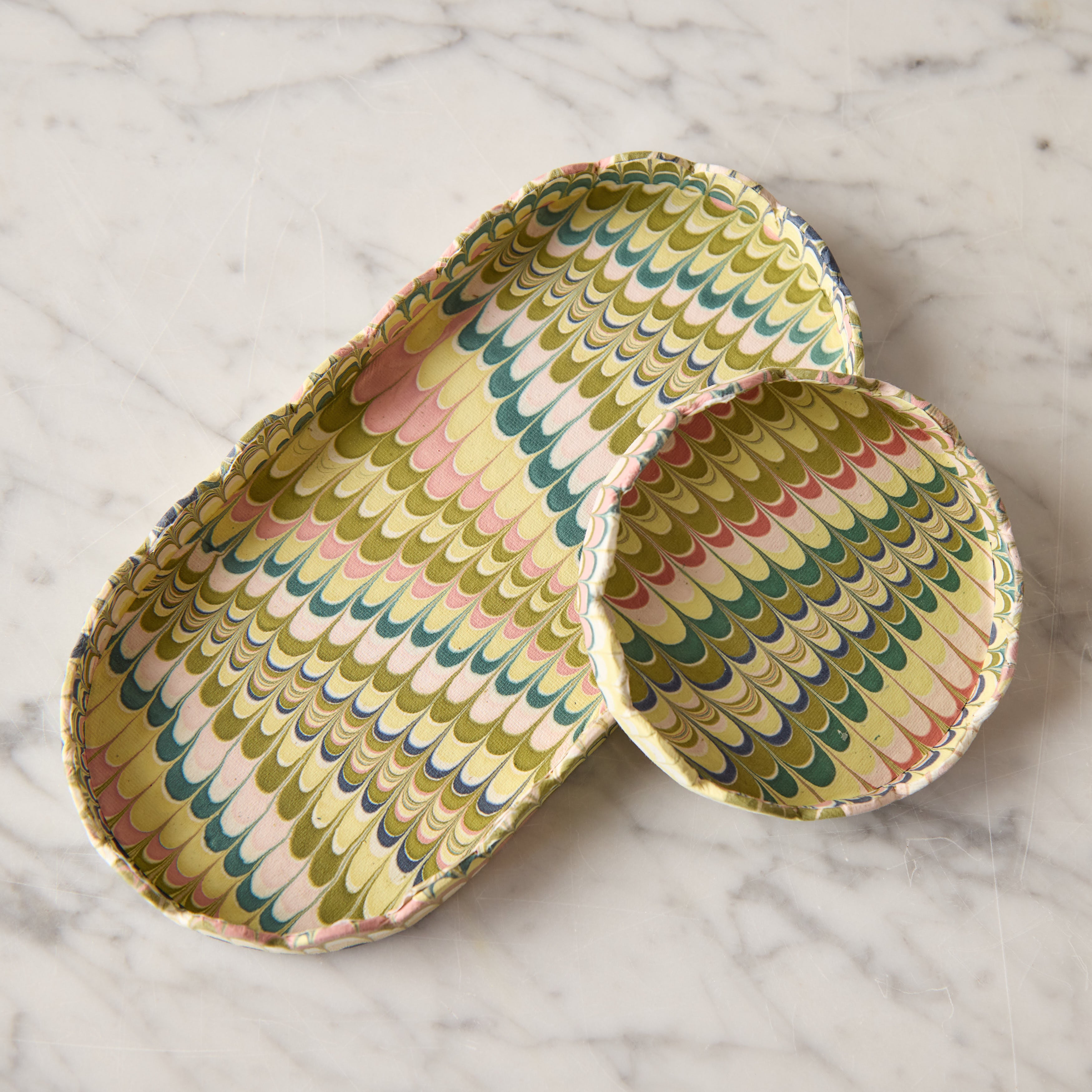 Marbled Oval Scalloped Tray Set, Moss