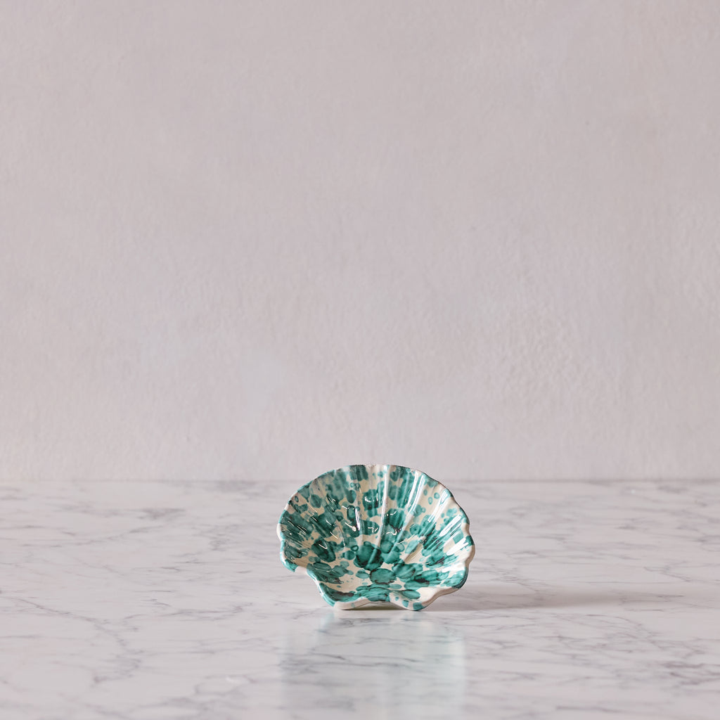 Splatterware Shell Dish, Green on White