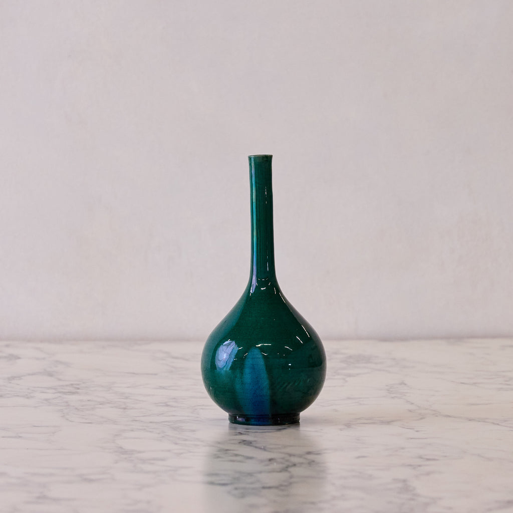 19th century Japanese Awaji Vase in Jade