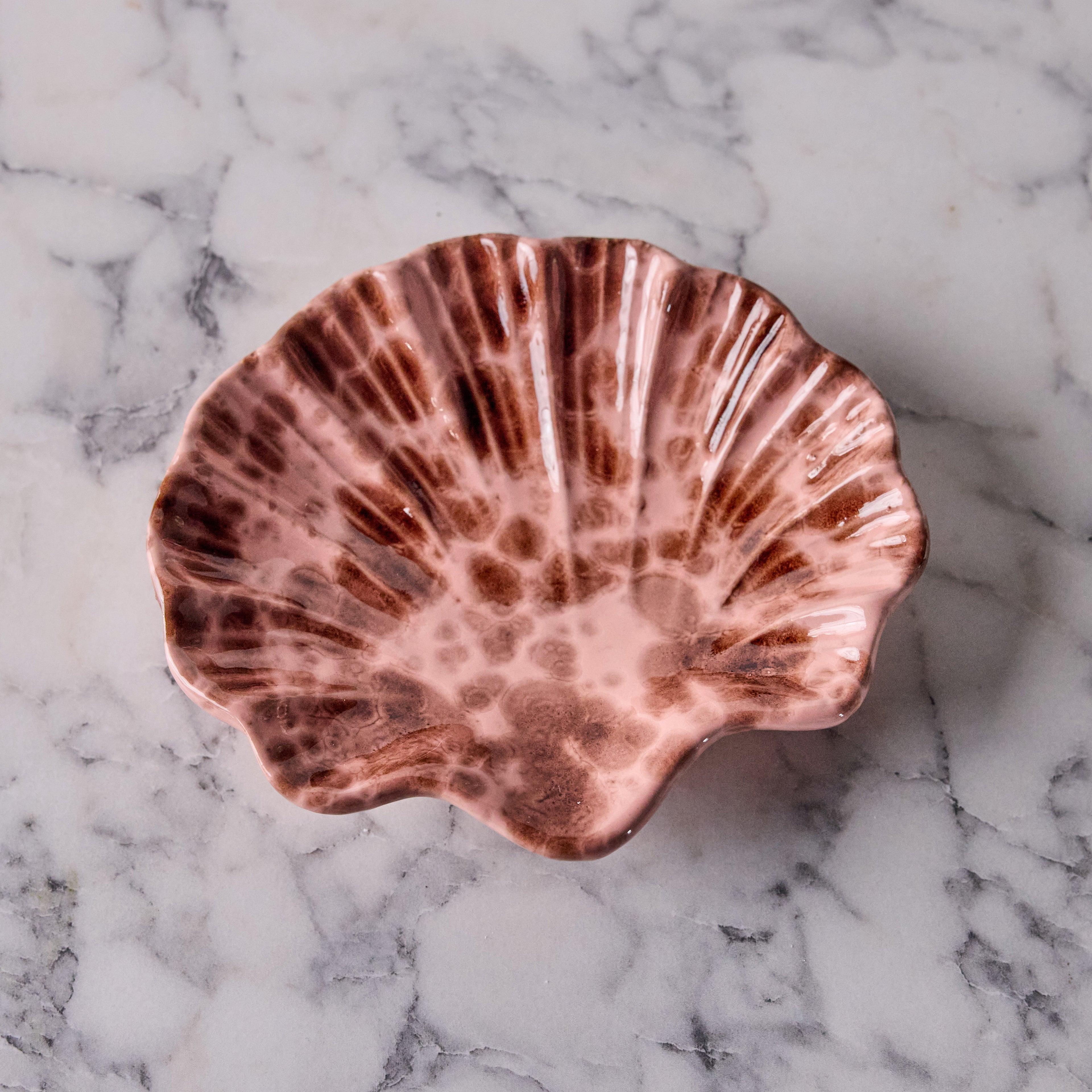 Splatterware Shell Dish, Brown on Pink