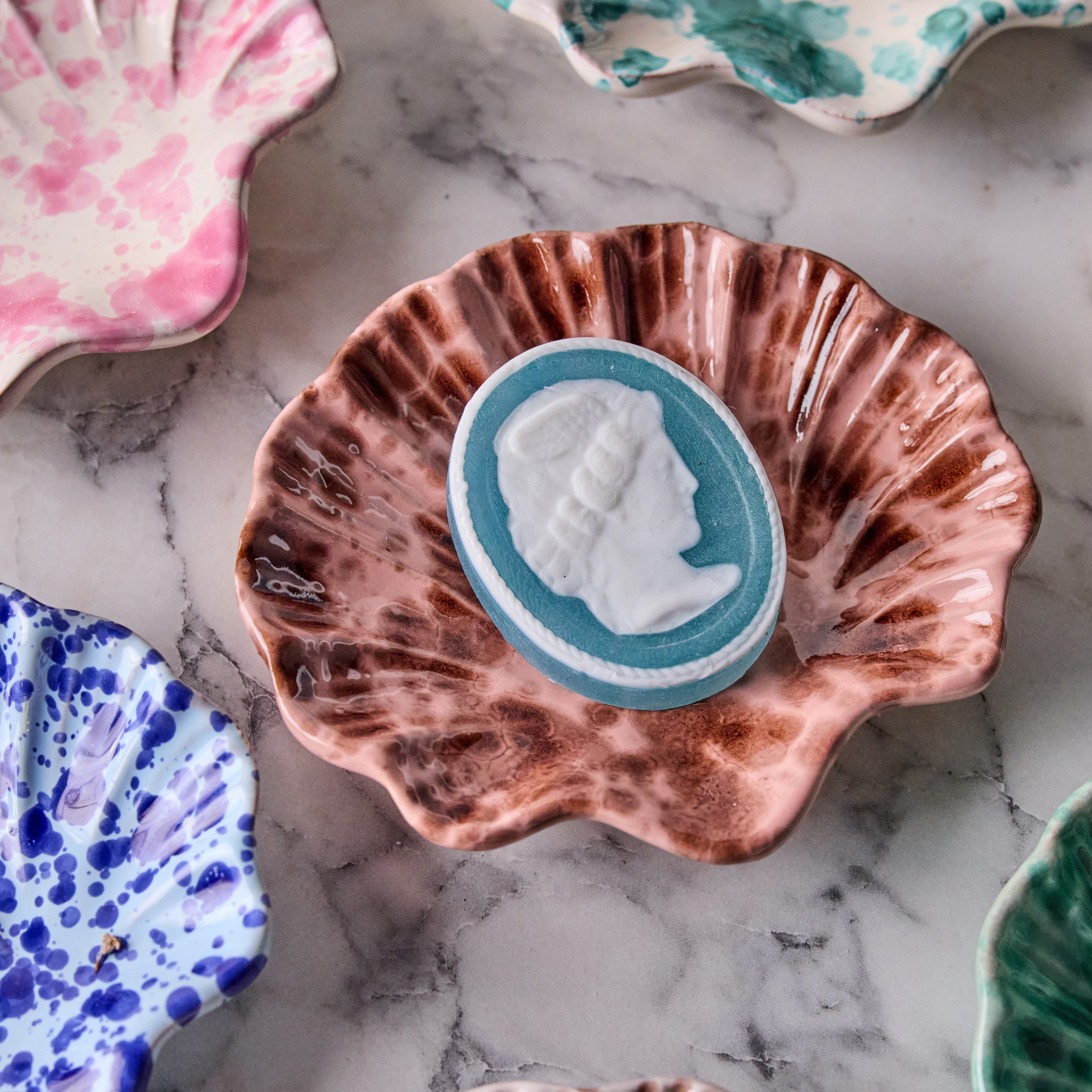 Splatterware Shell Dish, Brown on Pink