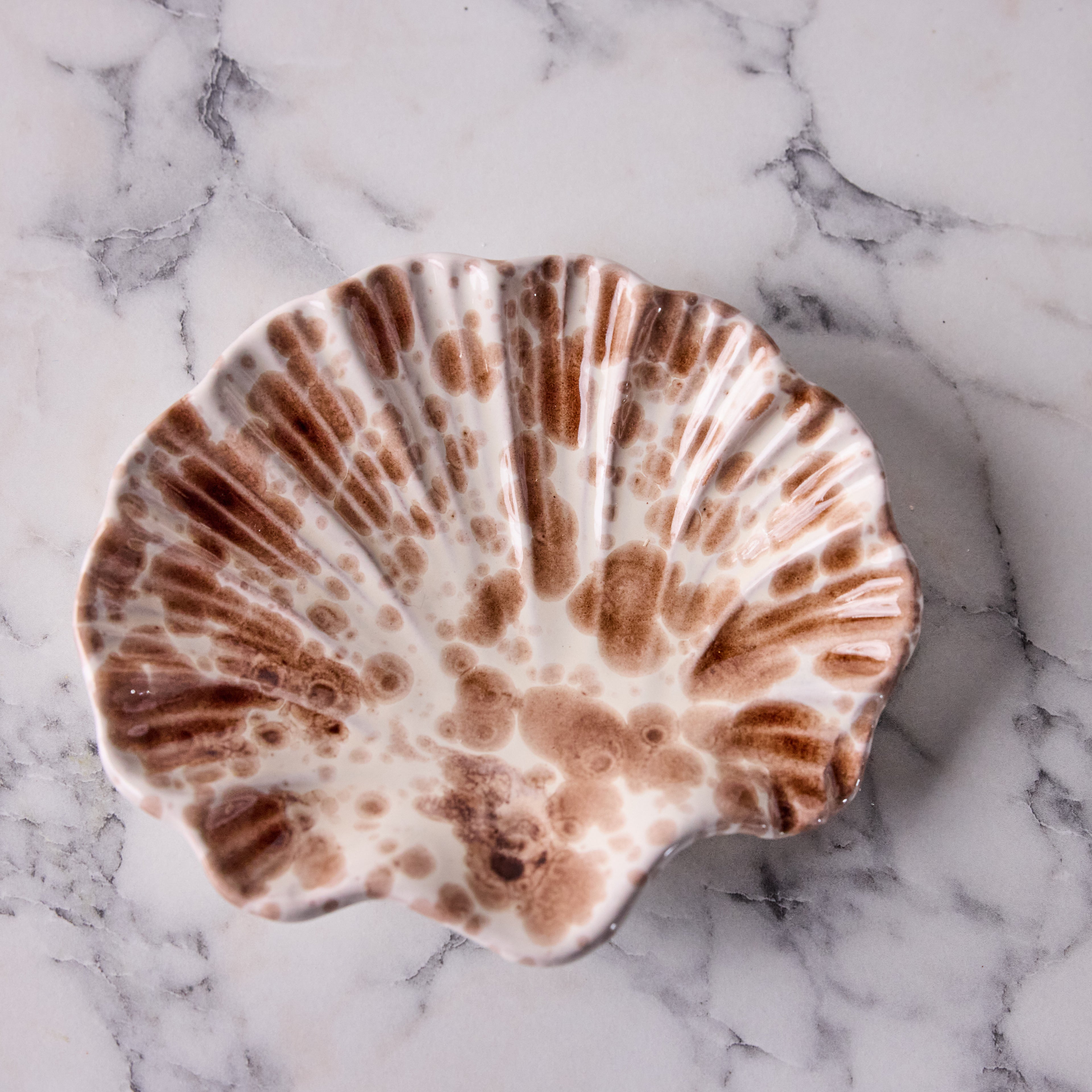 Splatterware Shell Dish, Brown on White