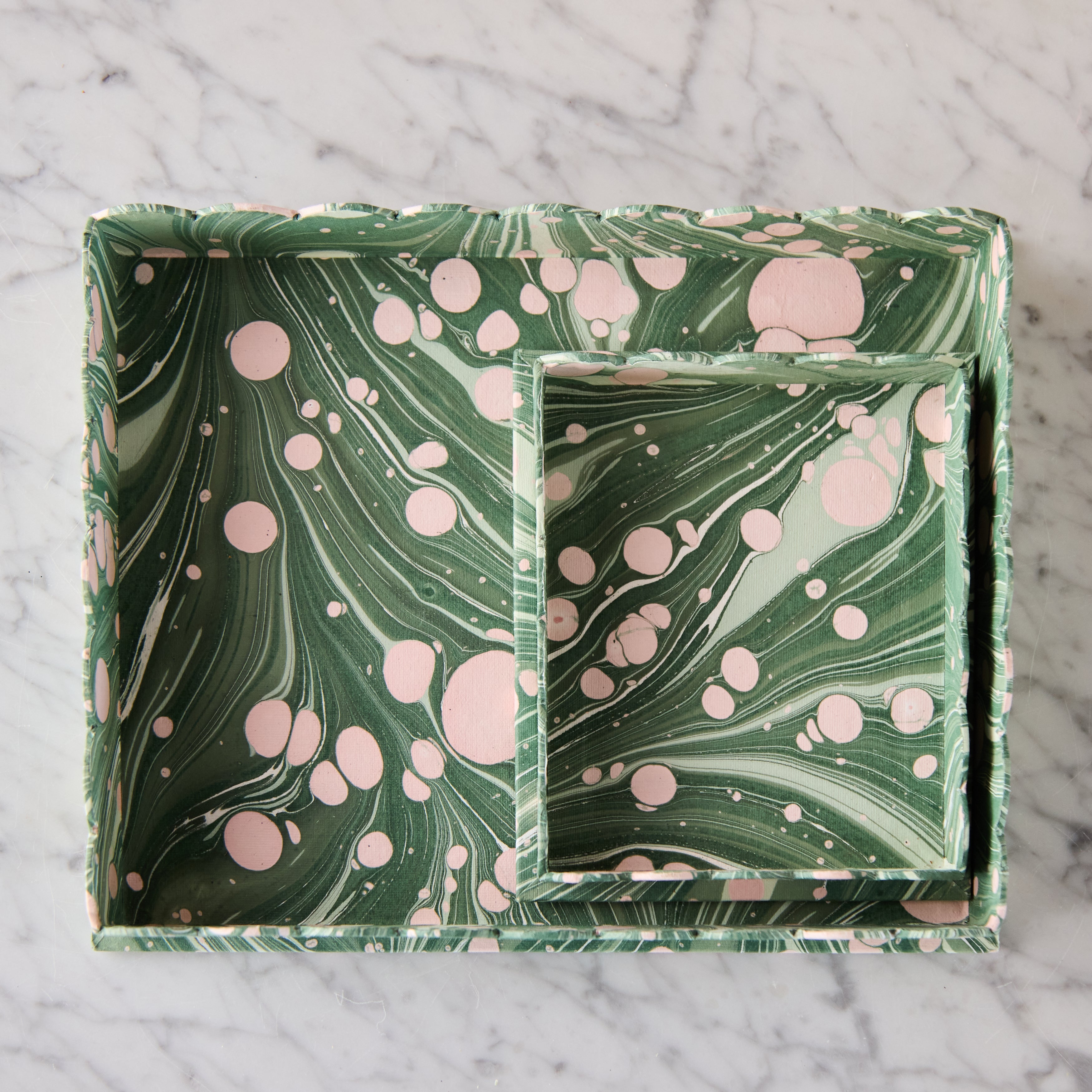 Marbled Scalloped Tray Set,Bubble Green & Pink