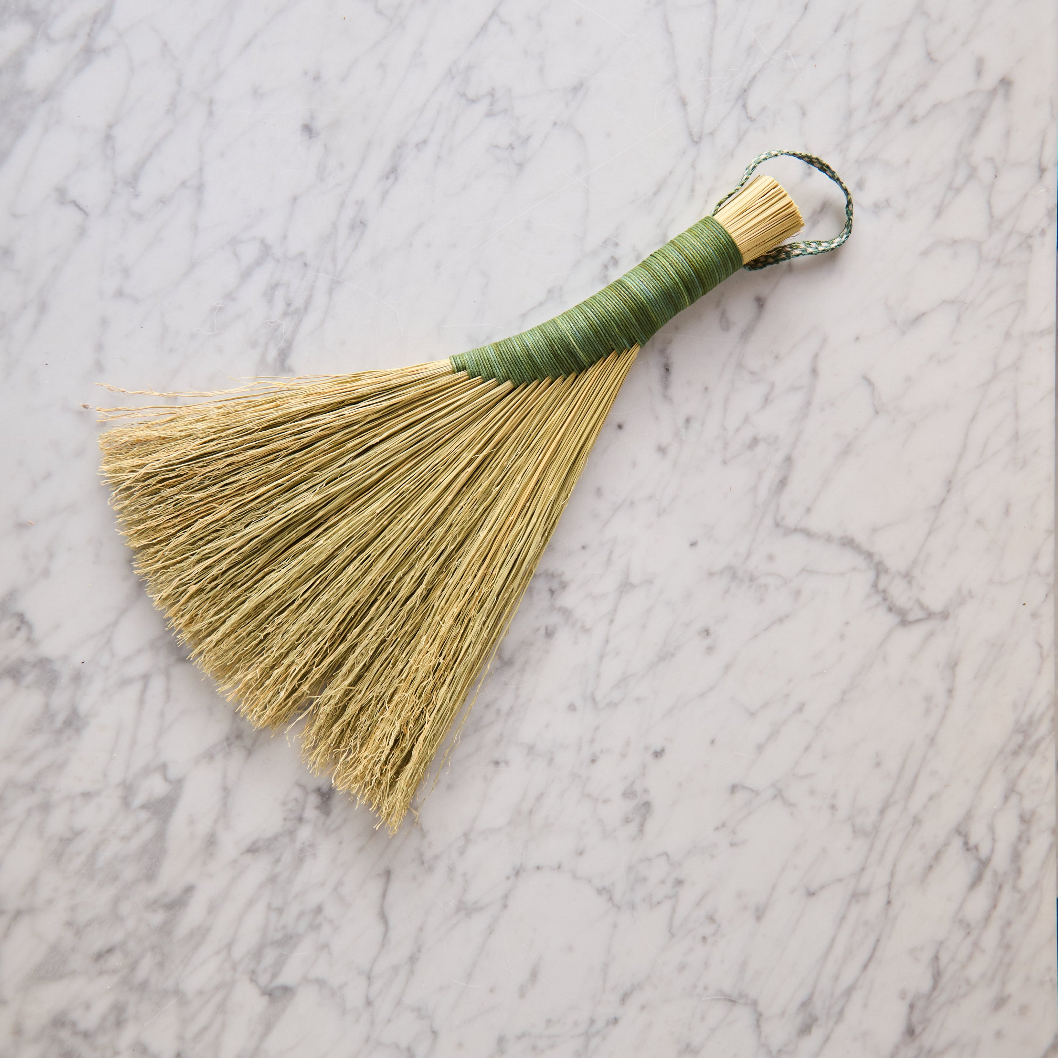 Turkey Wing Hand Broom, Green