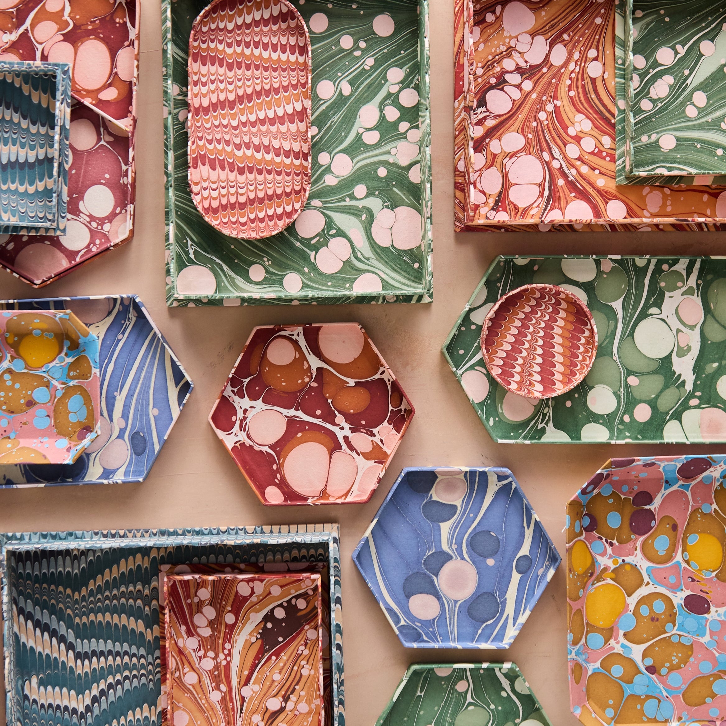 Marbled Scalloped Tray Set, Teal & Peach