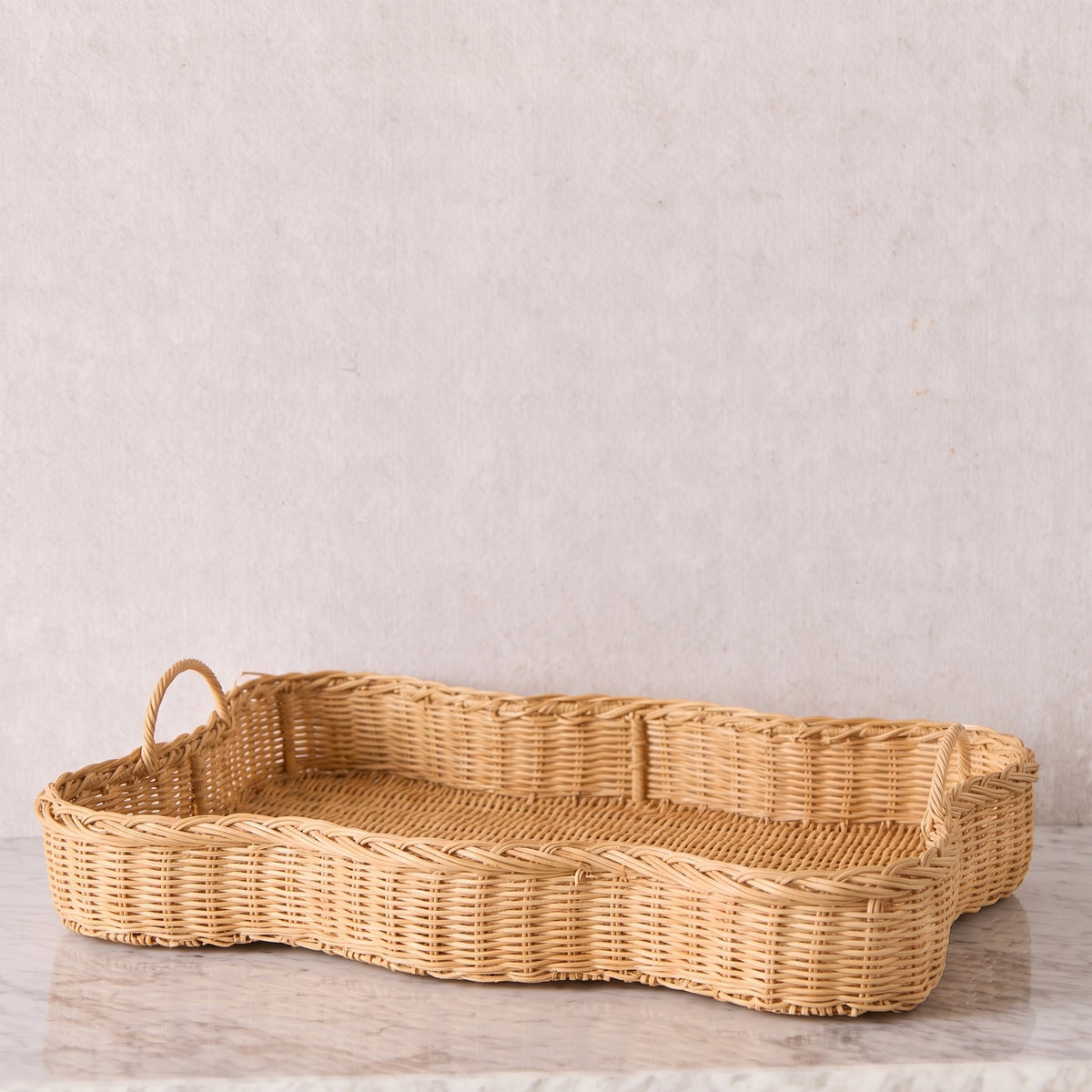 Rattan Scalloped Tray Vera Large Natural