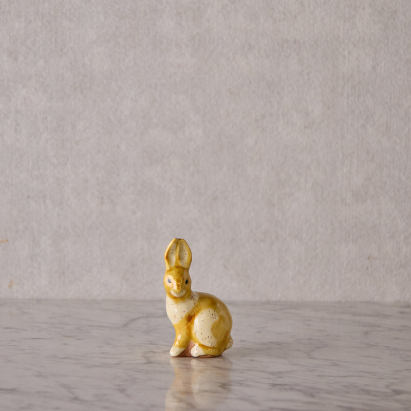 Small Sitting Bunny, Yellow