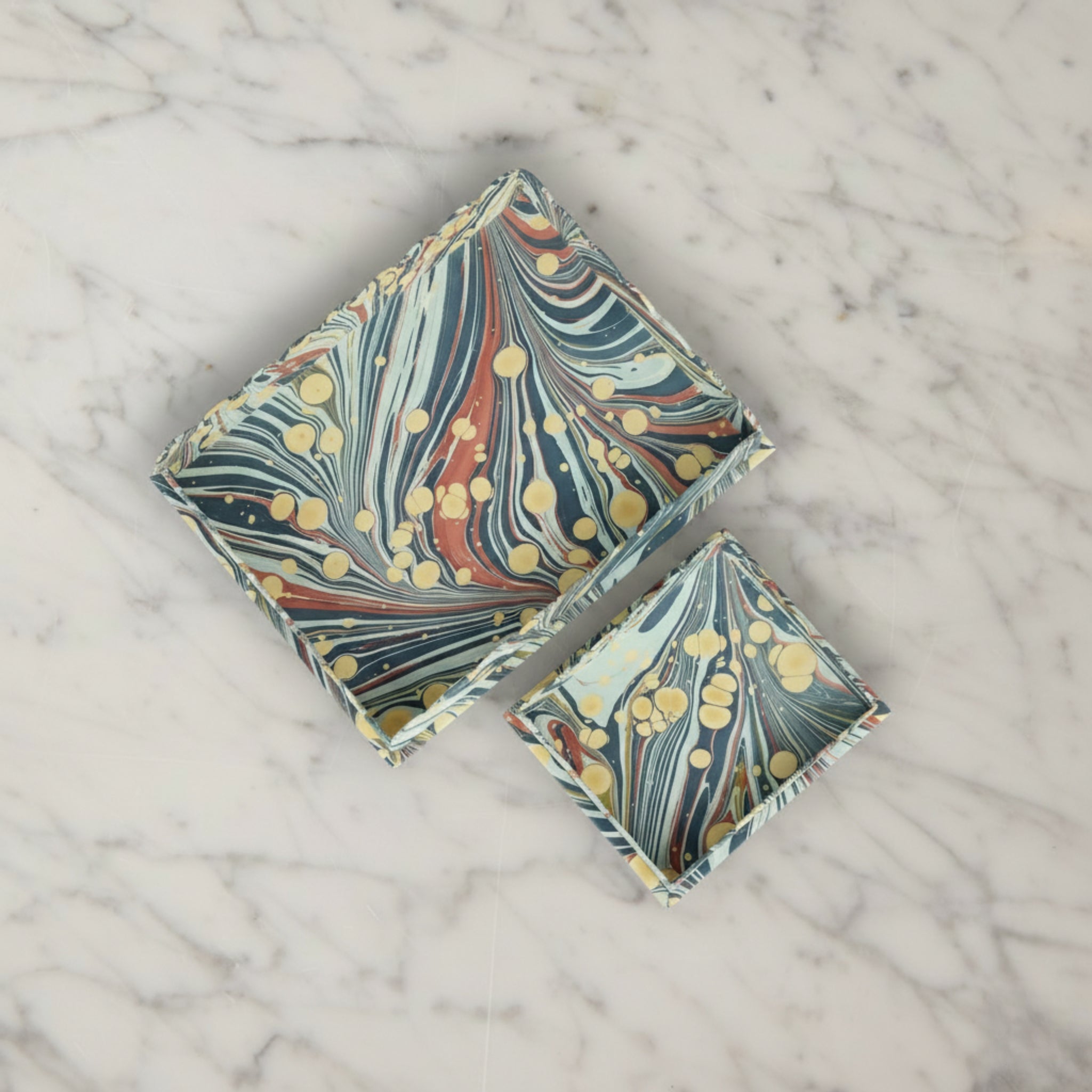 Marbled Scalloped Tray Set, Dusty Blue & Yellow