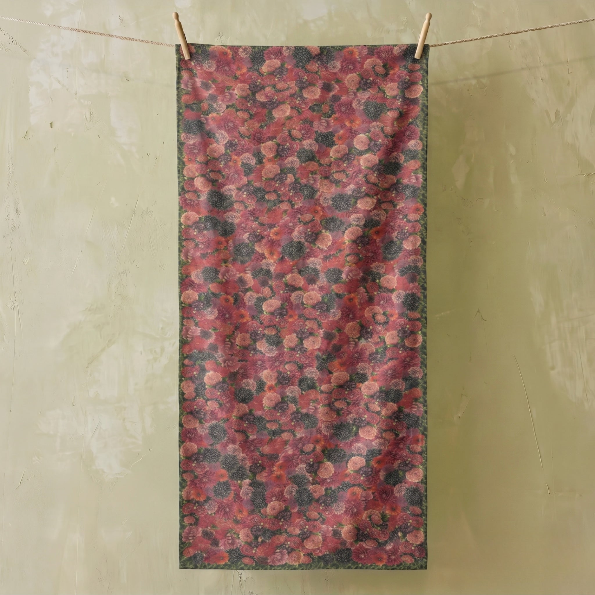 Summerill & Bishop Dahlia Linen Tablecloth, Red & Purple