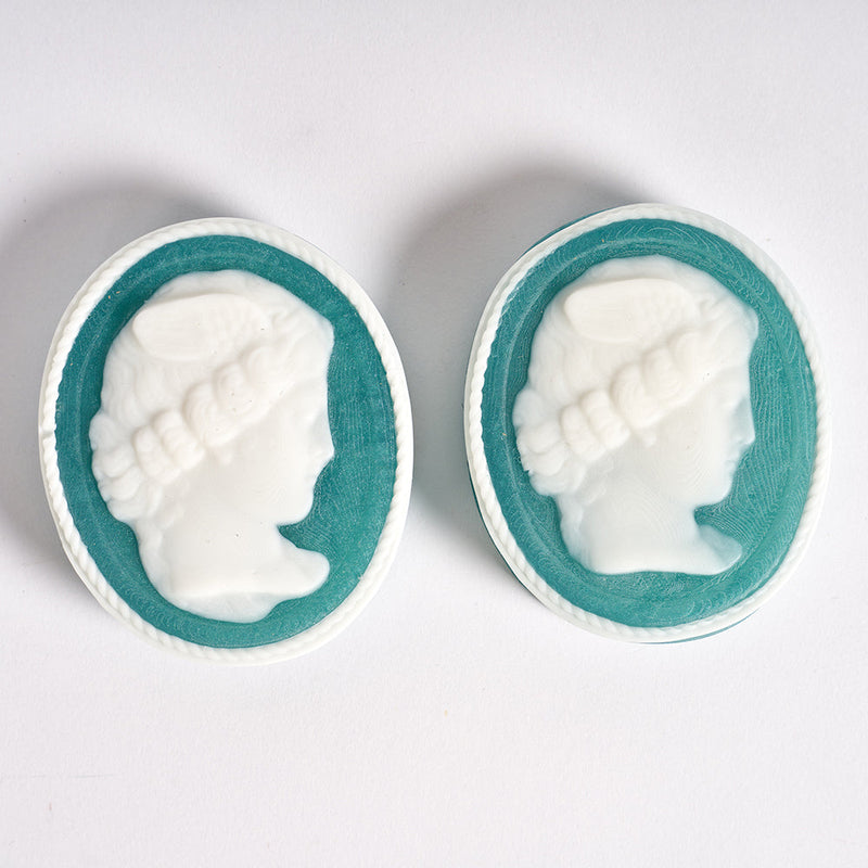 Diana Intaglio Soaps, Aqua Minerals & Sea Kelp