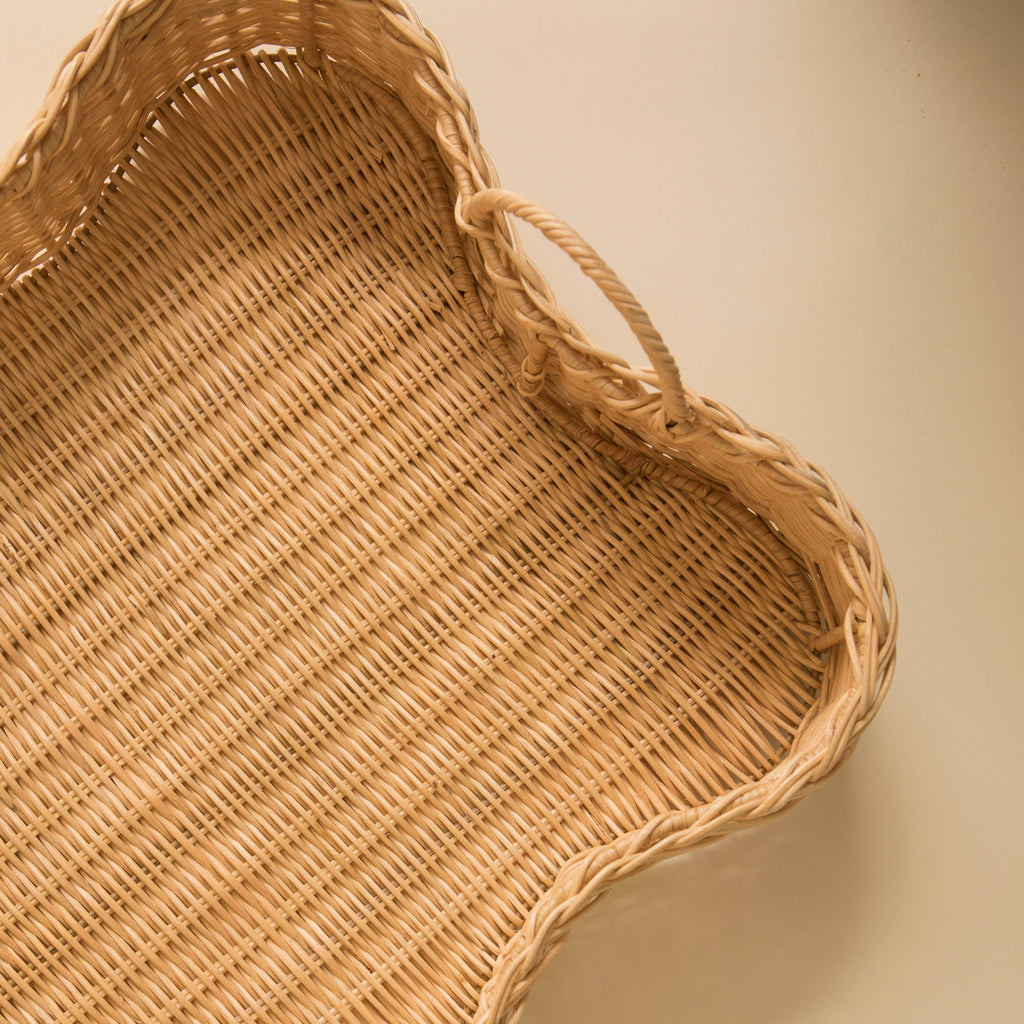 Rattan Scalloped Tray Vera Large Natural