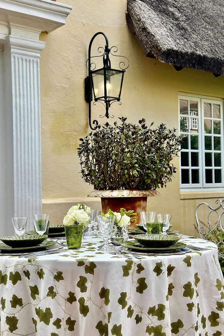 Summerill & Bishop Ivy Herbarium Round Linen Tablecloth